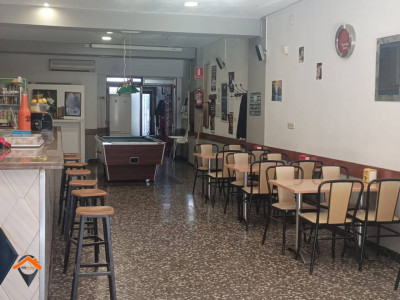 BAR EN FUNCIONAMIENTO CON PATIO DE 70M²!!!