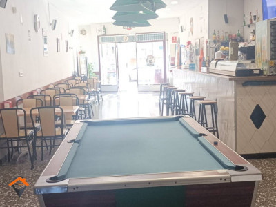 BAR EN FUNCIONAMIENTO CON PATIO DE 70M²!!!