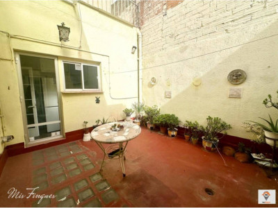 CASA EN LA CREU DE BARBERÁ CON GARAJE, PATIO Y GRAN TERRAZA!!!