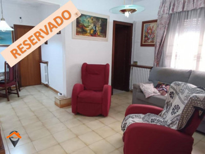 CASA EN PLANTA BAJA CANTONERA CON PATIO, TERRAZA Y GARAJE!!!!!