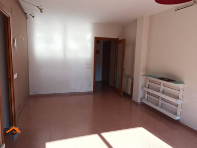 EN VENTA FANTASTICO PISO CON BALCON PARKING Y TRASTERO