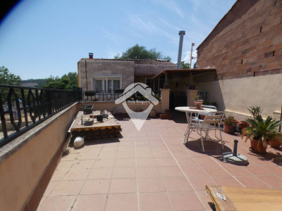 FANTASTICA CASA EN EL CENTRO DE SANT QUIRZE DEL VALLES