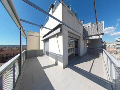 FANTASTICO ATICO CON TERRAZA CENTRO SABADELL