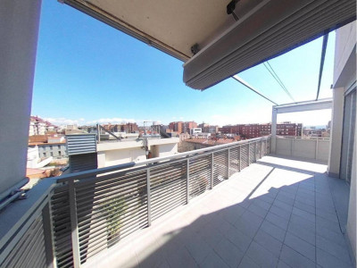 FANTASTICO ATICO CON TERRAZA CENTRO SABADELL