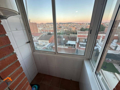 FANTASTICO DUPLEX EN VENTA CON TERRAZA Y BALCON