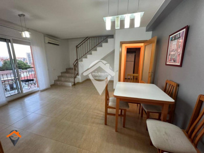 FANTASTICO DUPLEX EN VENTA CON TERRAZA Y BALCON