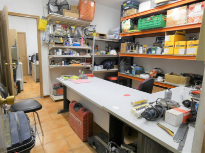 NAVE INDUSTRIAL EN VENTA ZONA EIXAMPLE-HERMETICA SABADELL