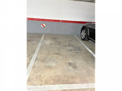 Parking en venta en Eixample-Sant Oleguer