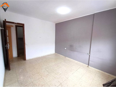 PISO DE 3 HABITACIONES EN PASEO ALMOGÁVARES!! 