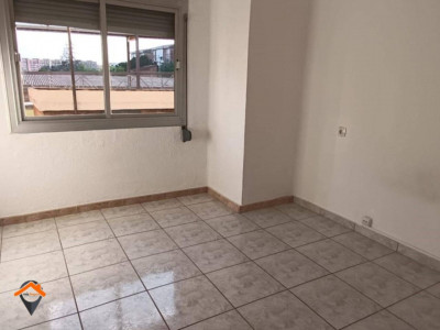 PISO EN VENTA CON ASCENSOR AL LADO AVDA MATADEPERA-SABADELL