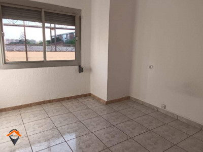 PISO EN VENTA CON ASCENSOR AL LADO AVDA MATADEPERA-SABADELL