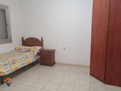 PLANTA BAJA CON PATIO Y JUNTO ESTACIÓN  PARC DEL NORD!!!!