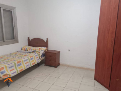 PLANTA BAJA CON PATIO Y JUNTO ESTACIÓN  PARC DEL NORD!!!!