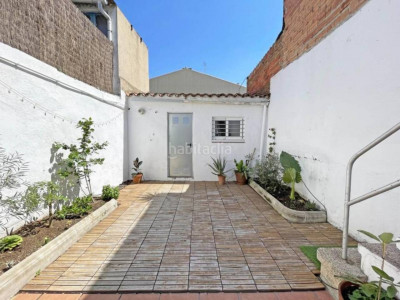 PRECIOSA CASA REFORMADA CON PATIO, TERRAZA Y JUNTO PLAZA DEL TRABAJO!!!