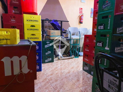 VENTA O TRASPASO DE FANTASTICO BAR CON TERRAZA EN SABADELL